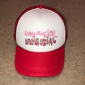ASOS Snapback “DAYSOCIAL” Red and White